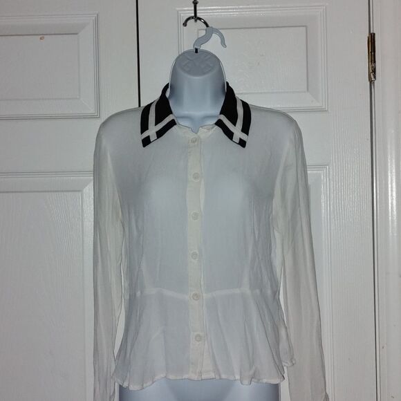 Forever 21 Exclusive white black button down blouse Sz M - Picture 1 of 5
